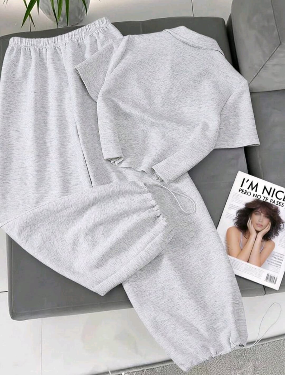 conjunto camiseta con pantalon